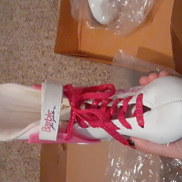 Euc! Barbie ⛸ ⛸ - Picture 4 of 8